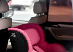 Retirada la silla de coche infantil Dualfix de la marca Britax Römer por problemas de seguridad