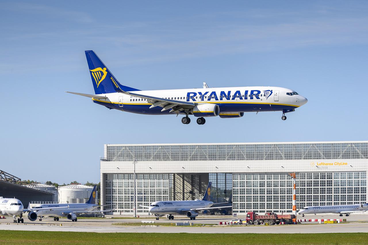 OCU solicita a Ryanair que flexibilice su política de cancelación ante la situación de Marrakech