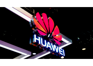 Telefónica y Vodafone estudian cómo afectará al consumidor el veto a Huawei